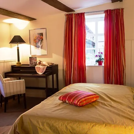 Отель Romantik Zum Rosenhof