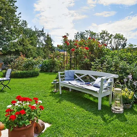 Hotel Romantik Zum Rosenhof 4*