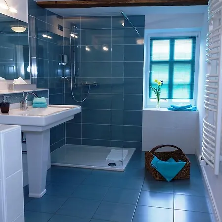 Romantik Zum Rosenhof Отель Hesserode