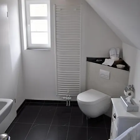 Отель Romantik Zum Rosenhof