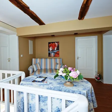 Romantik Zum Rosenhof Отель