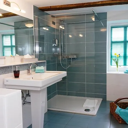 Отель Romantik Zum Rosenhof