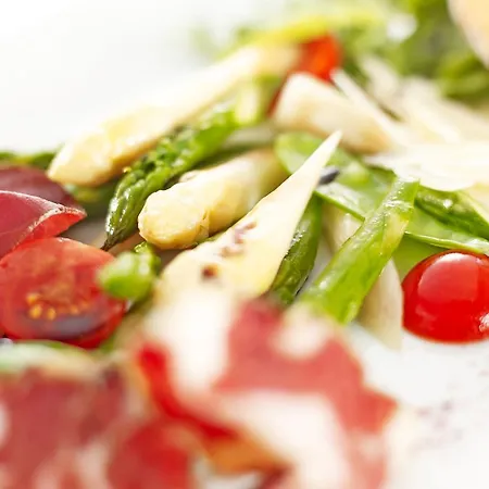 Отель Romantik Zum Rosenhof Hesserode