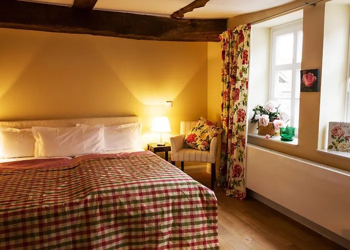 酒店 Romantik Zum Rosenhof 4*