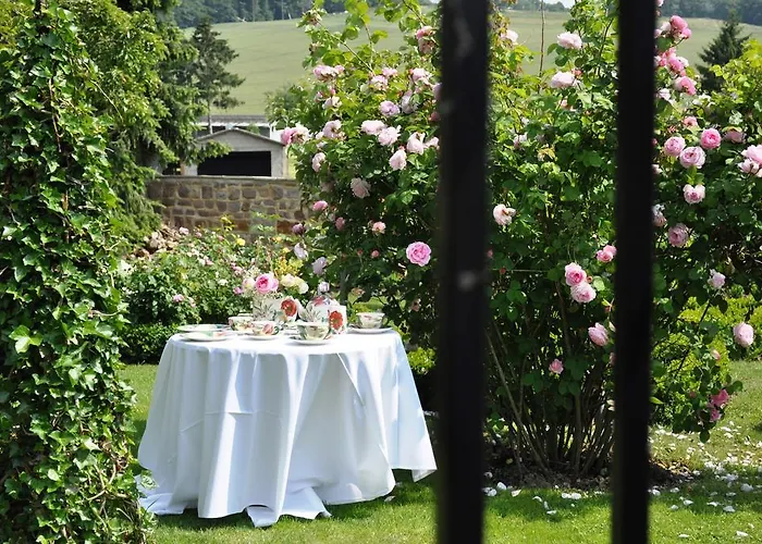 Romantik Zum Rosenhof 酒店 4*