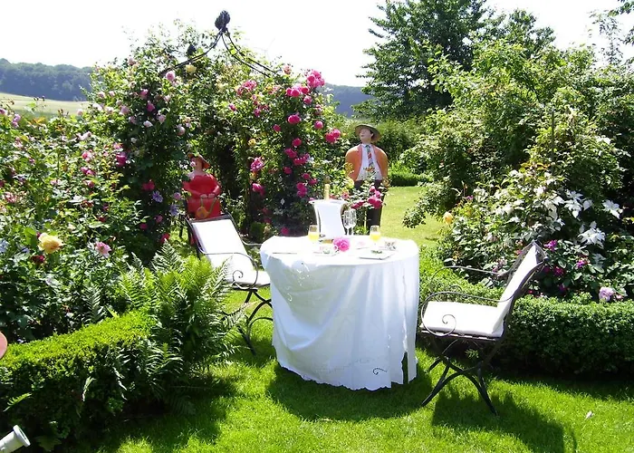 Romantik Zum Rosenhof 酒店 4*